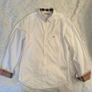 Burberry Brit white shirt  size small (p)